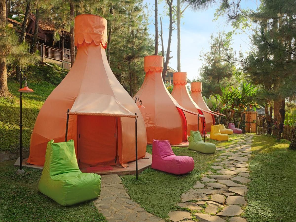 The Lodge Maribaya Bandung Exterior photo