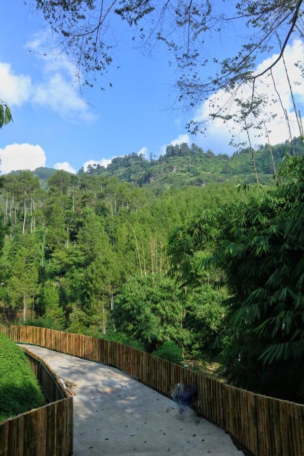 The Lodge Maribaya Bandung Exterior photo