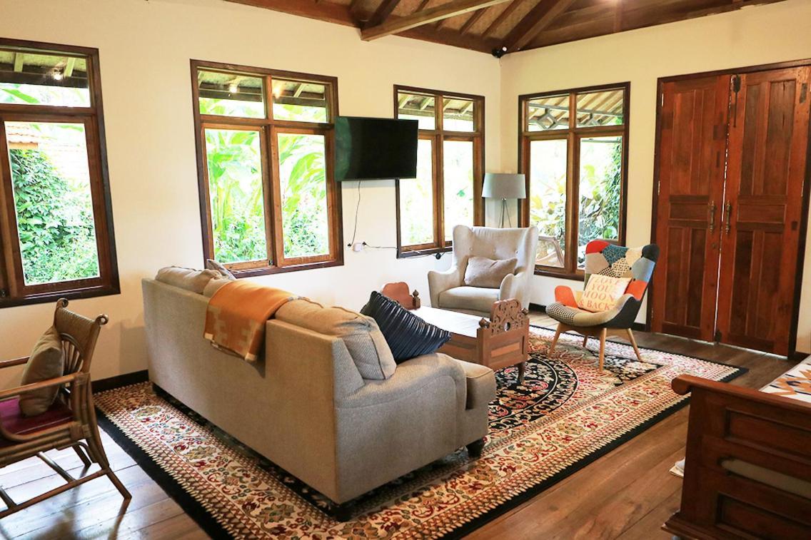 The Lodge Maribaya Bandung Exterior photo